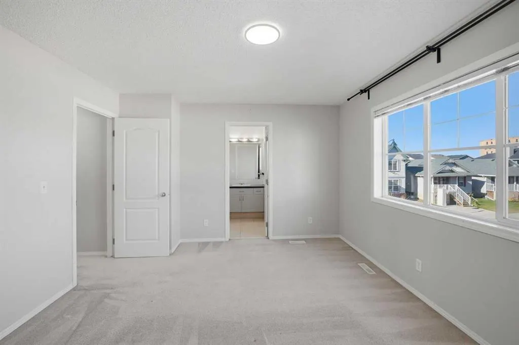 5 Taralake View NE