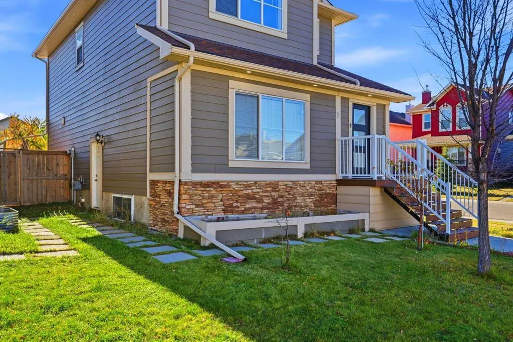 5 Taralake View NE