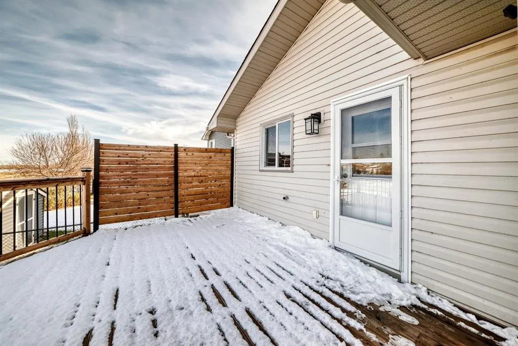 156 Aspen Creek Crescent