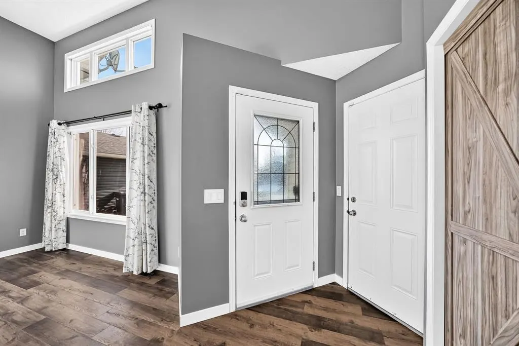 156 Aspen Creek Crescent