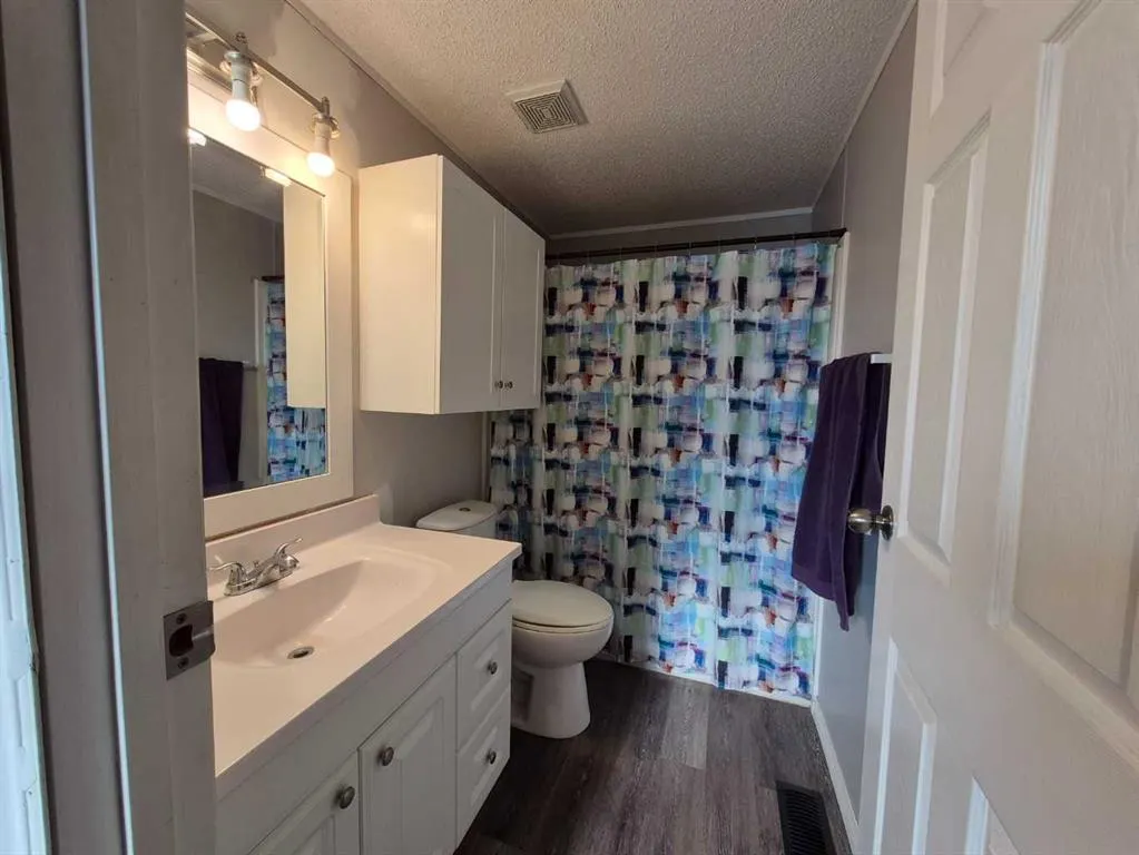 5800 46 Street #11