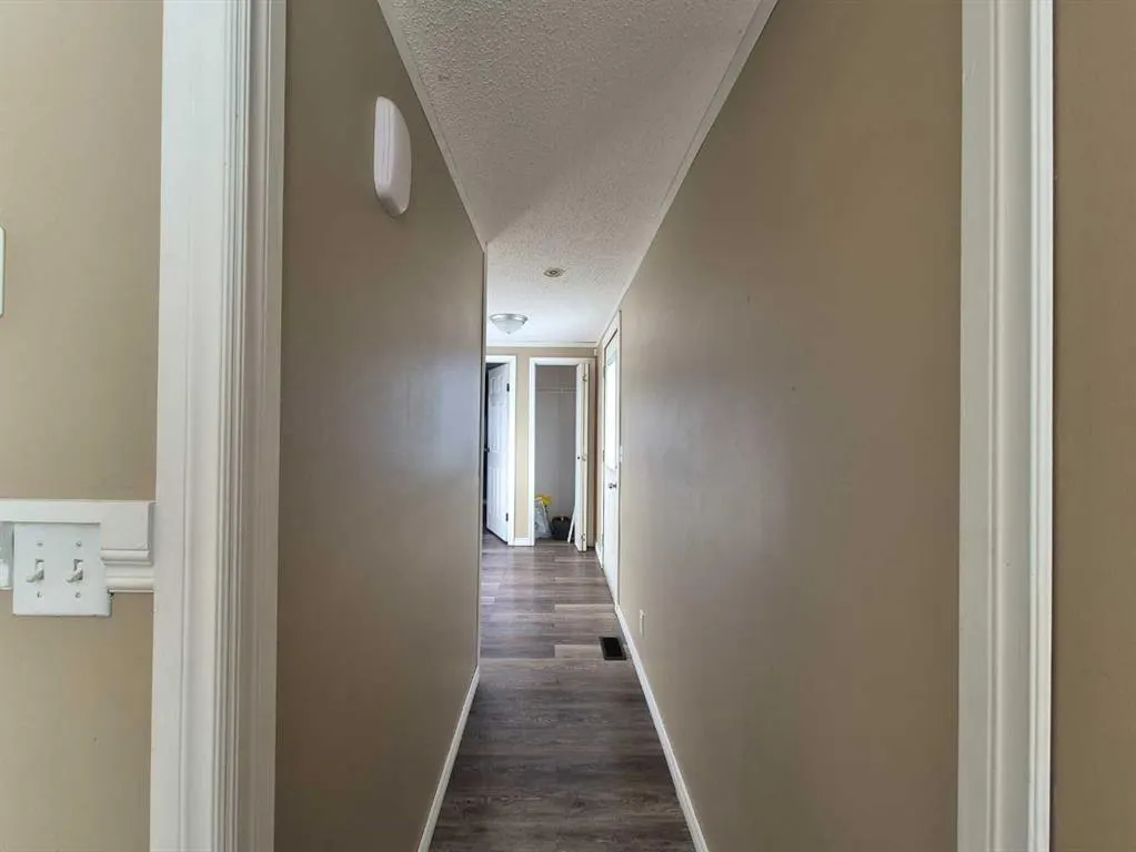5800 46 Street #11