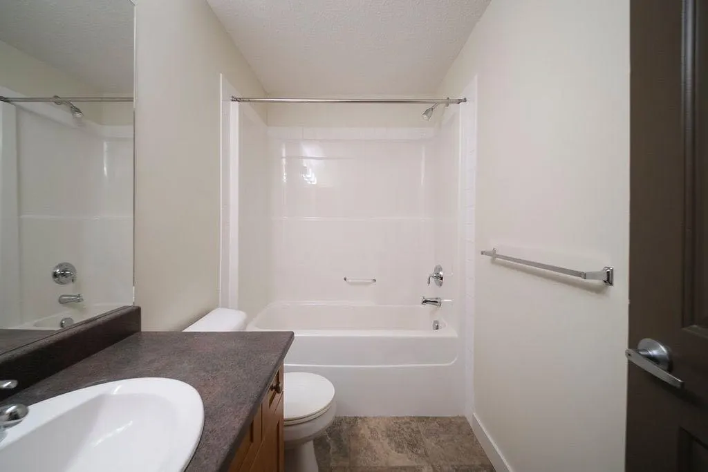 136B Sandpiper Road #109