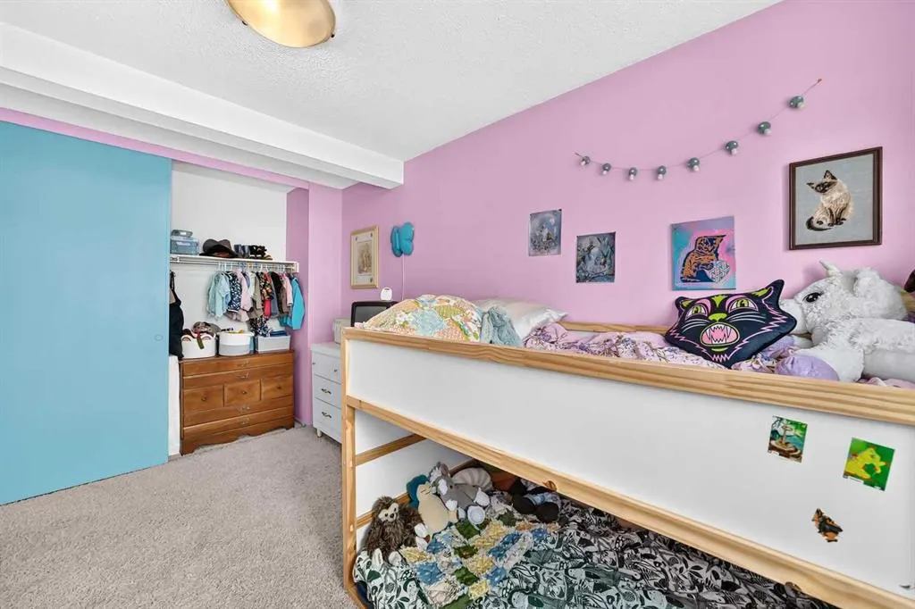 304 Cedar Crescent SW #12