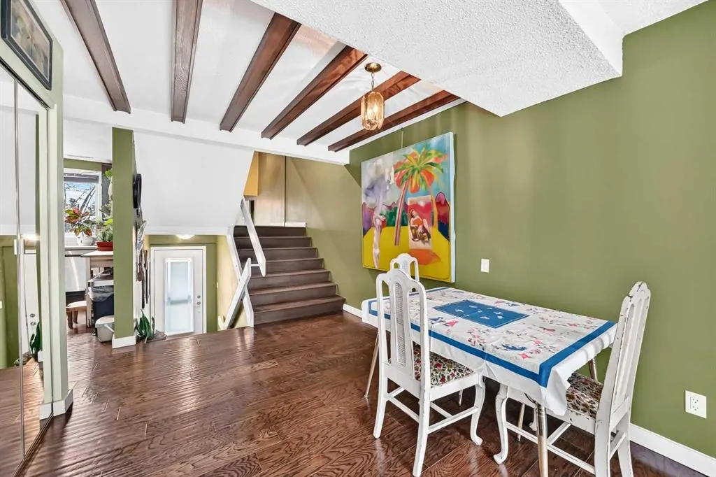 304 Cedar Crescent SW #12