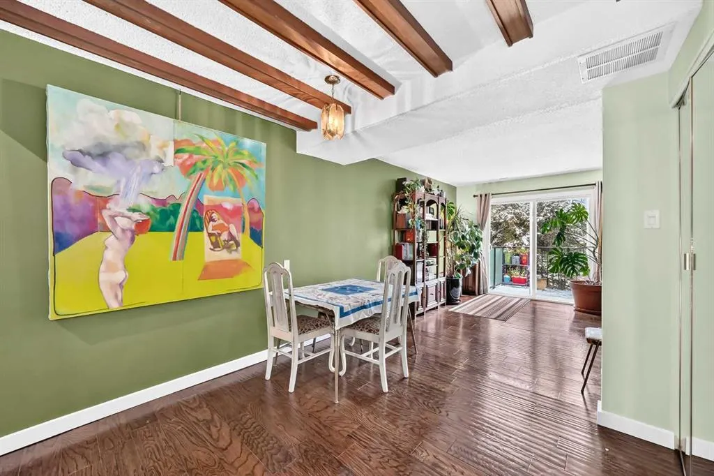 304 Cedar Crescent SW #12
