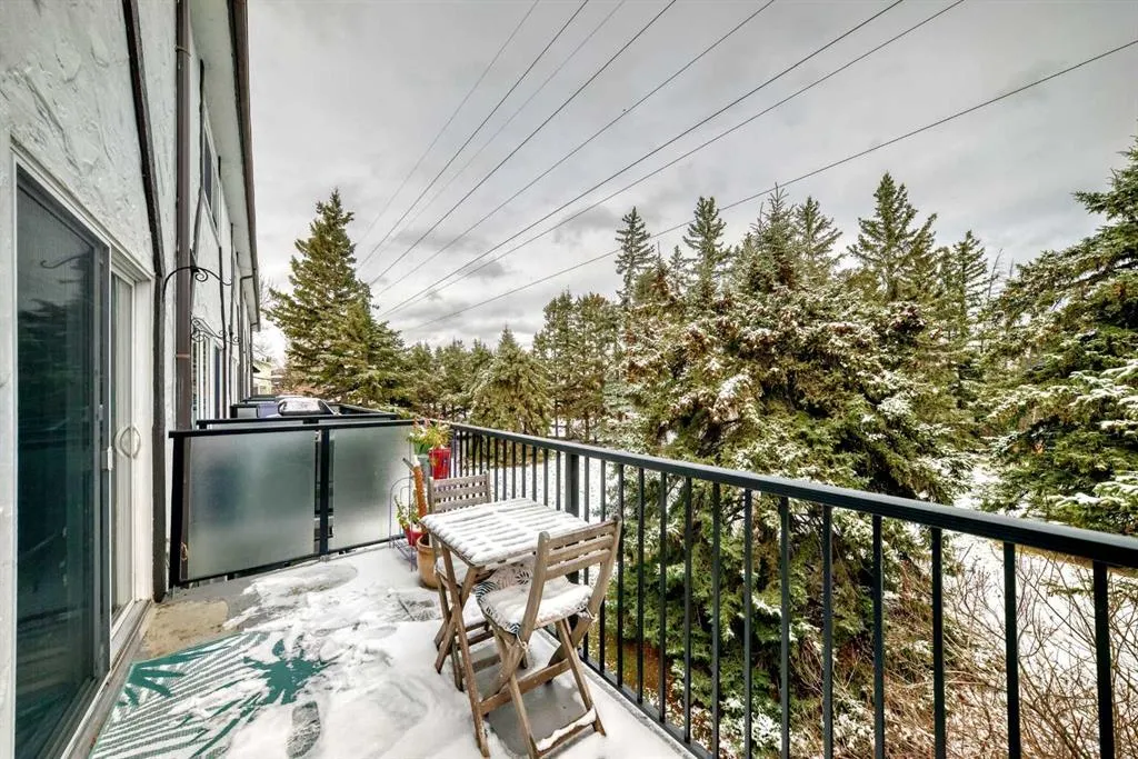 304 Cedar Crescent SW #12