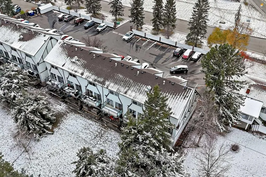 304 Cedar Crescent SW #12