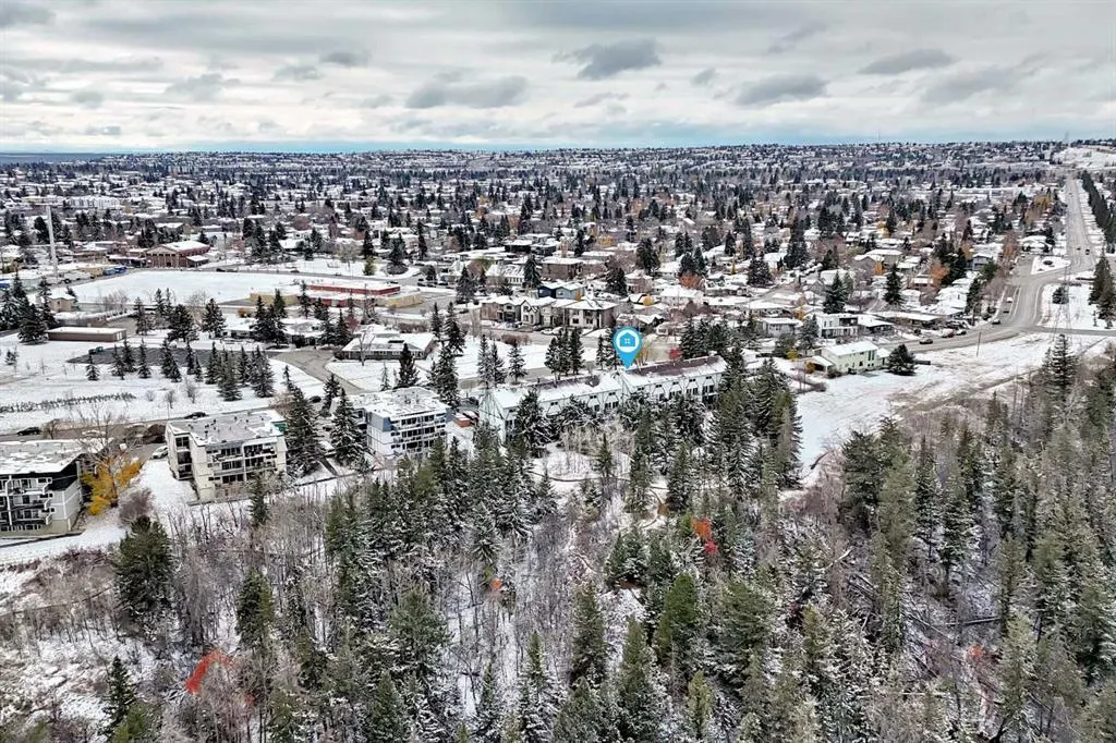 304 Cedar Crescent SW #12