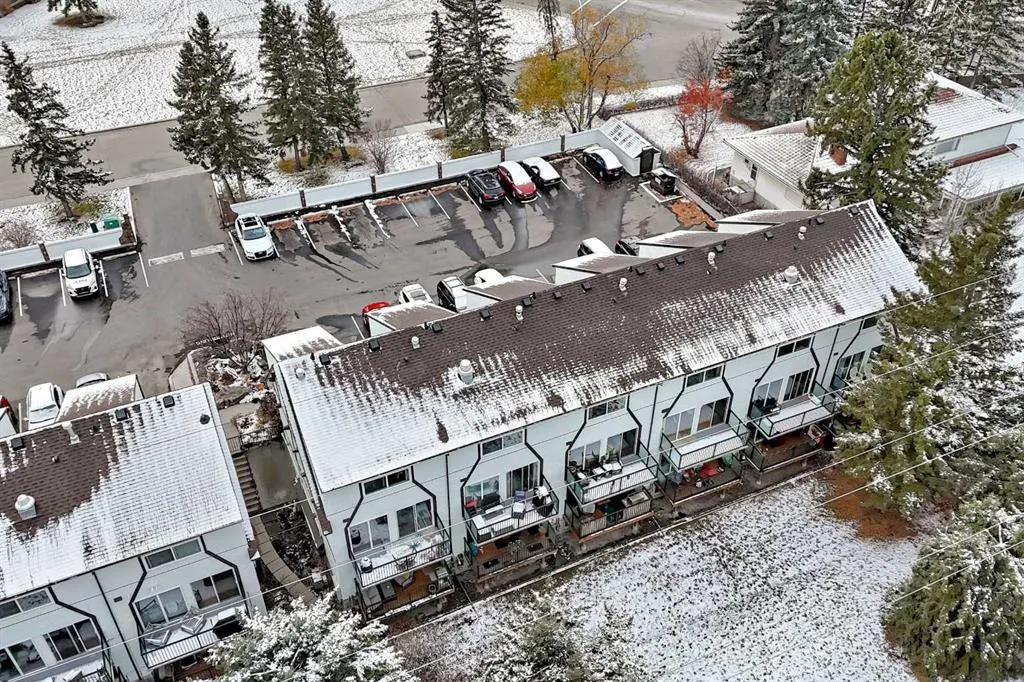 304 Cedar Crescent SW #12