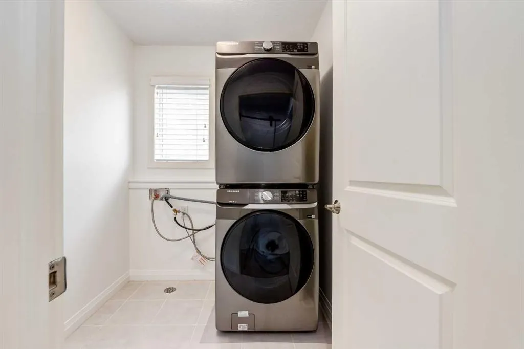 7956 Masters Boulevard SE