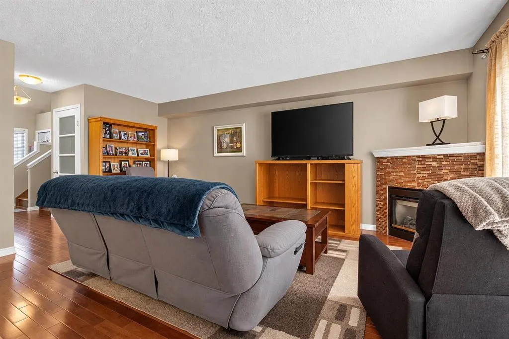 16 Citadel Meadow Gardens NW