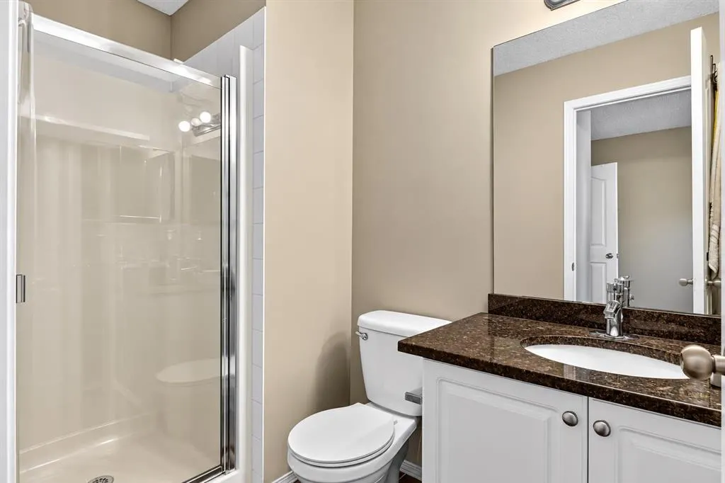 16 Citadel Meadow Gardens NW