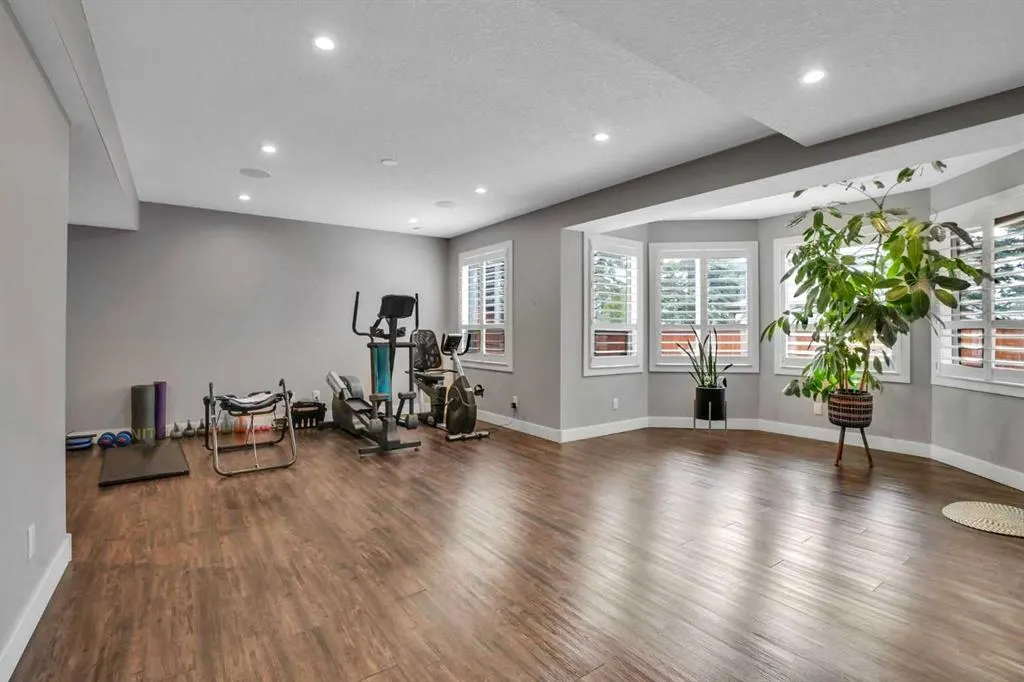 53 Santana Manor NW