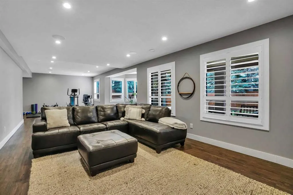 53 Santana Manor NW