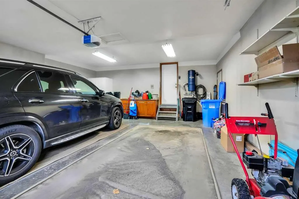 53 Santana Manor NW