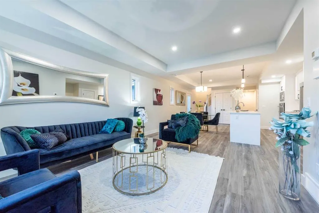 2635 1 Avenue NW #2