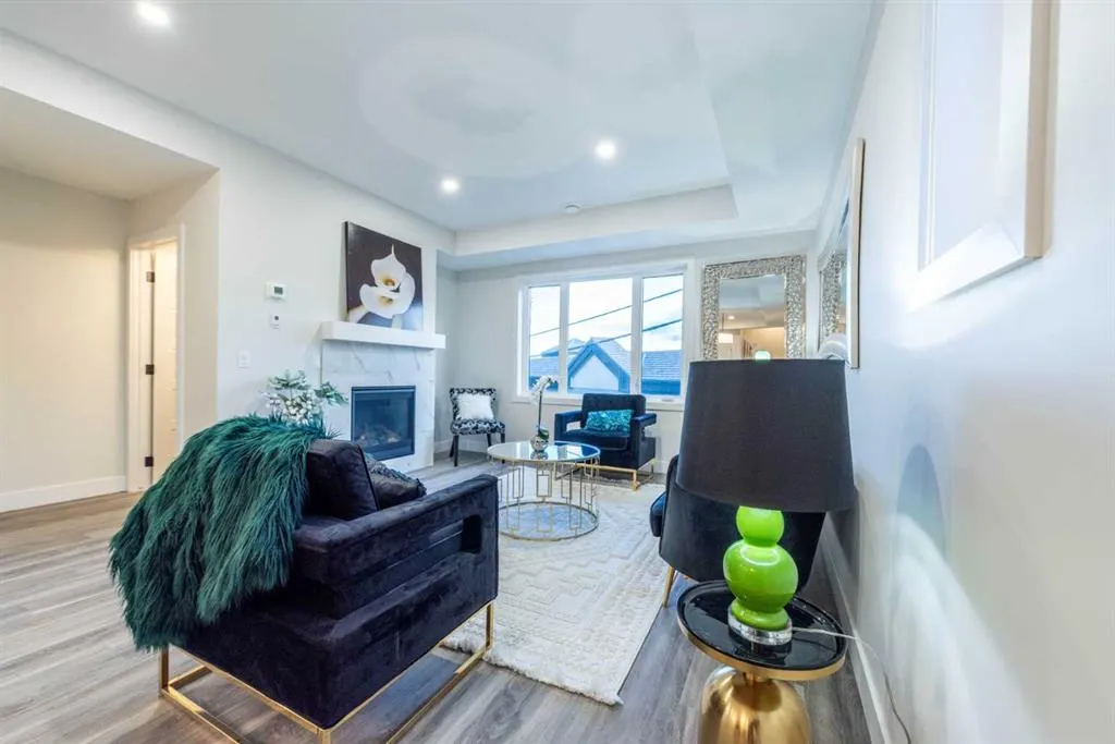 2635 1 Avenue NW #2