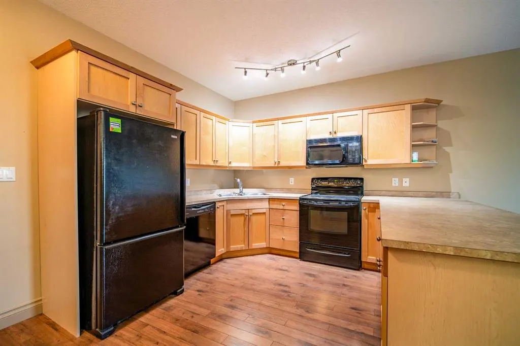 2609 11 Avenue #206