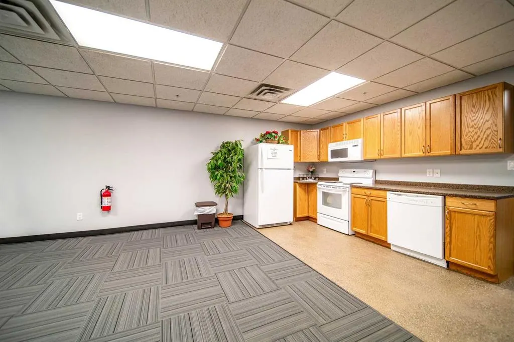 2609 11 Avenue #206