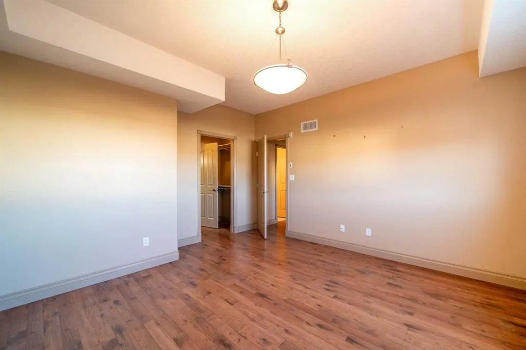 2609 11 Avenue #206