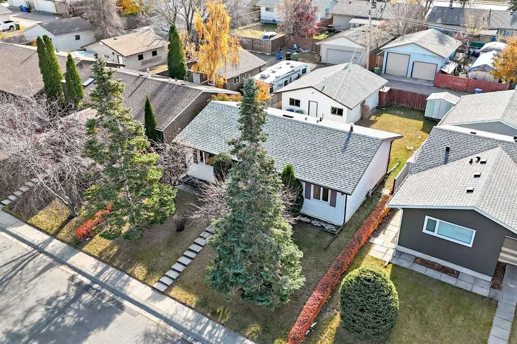 127 Marwood Circle NE