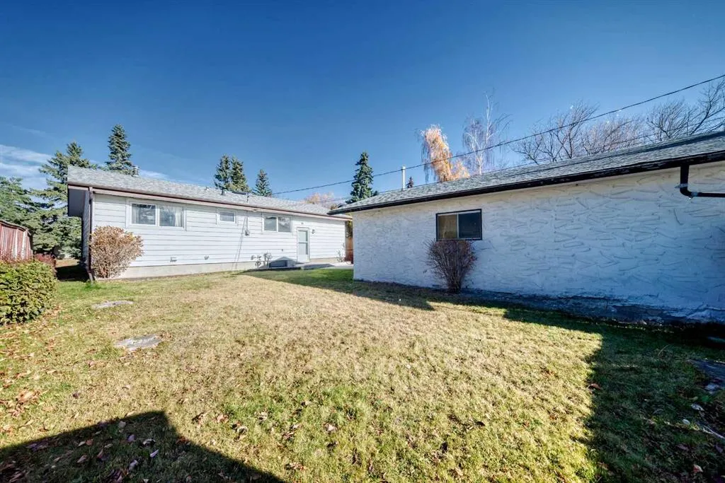 127 Marwood Circle NE