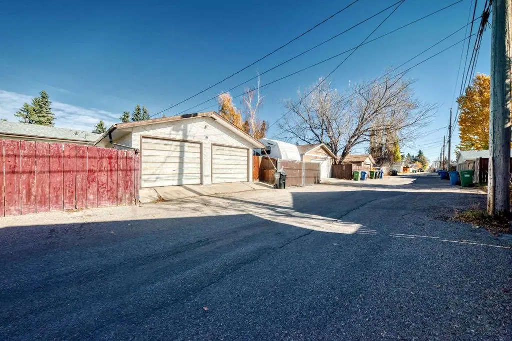 127 Marwood Circle NE