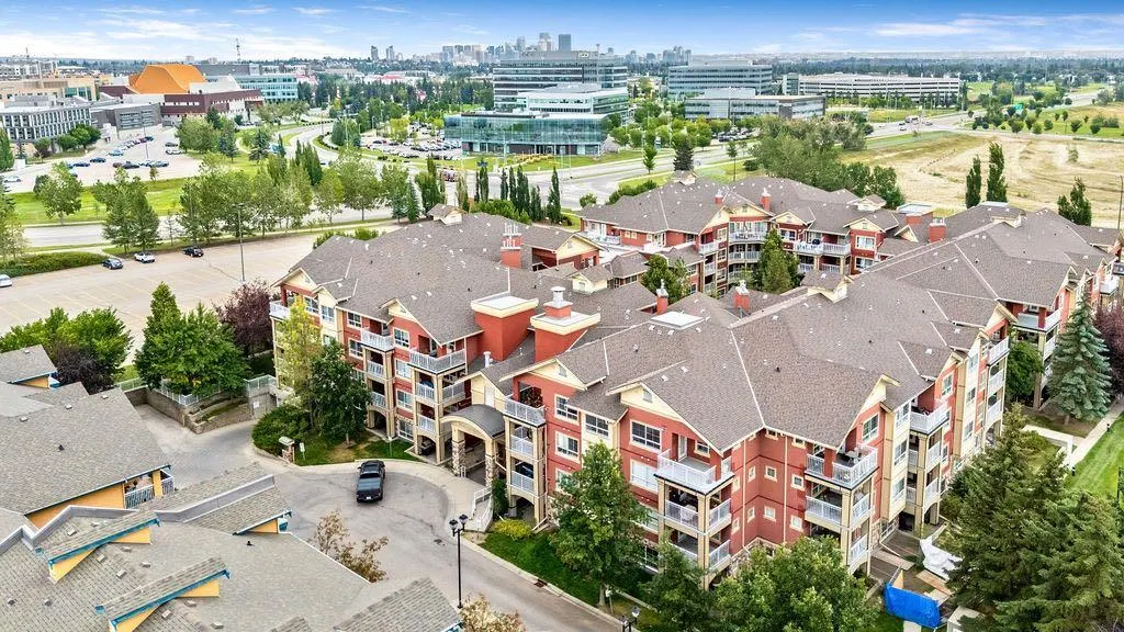 22 Richard Place SW #133