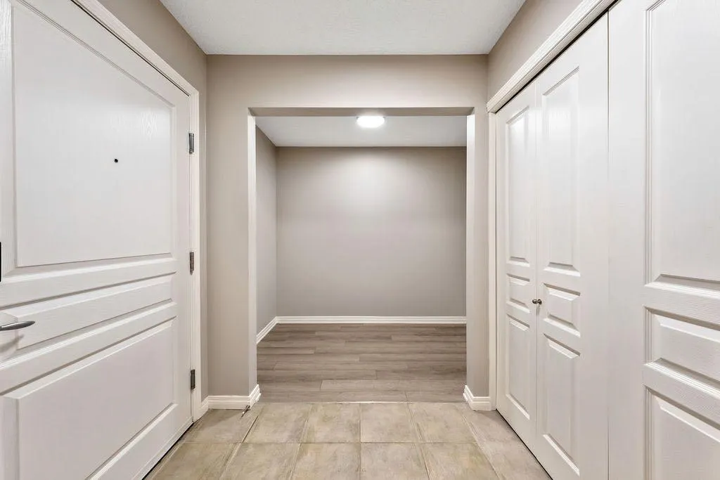 22 Richard Place SW #133