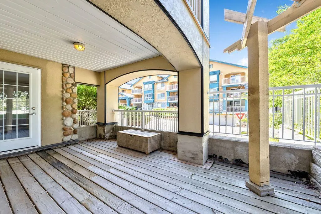 22 Richard Place SW #133