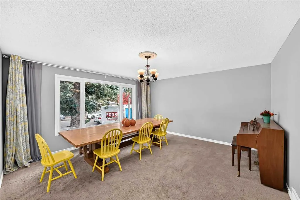 331 Brookmere Road SW