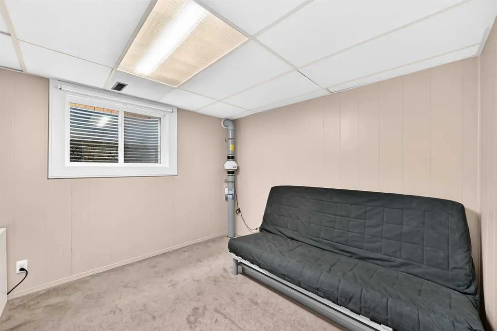 331 Brookmere Road SW