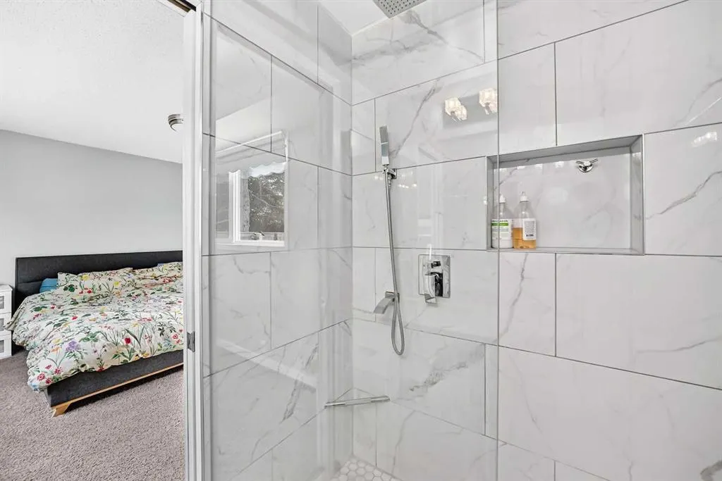 331 Brookmere Road SW