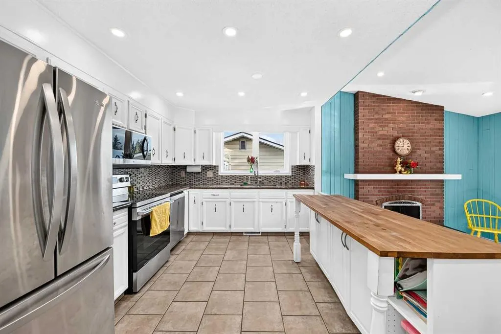 331 Brookmere Road SW