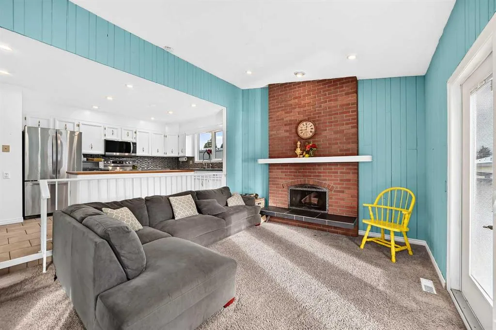 331 Brookmere Road SW