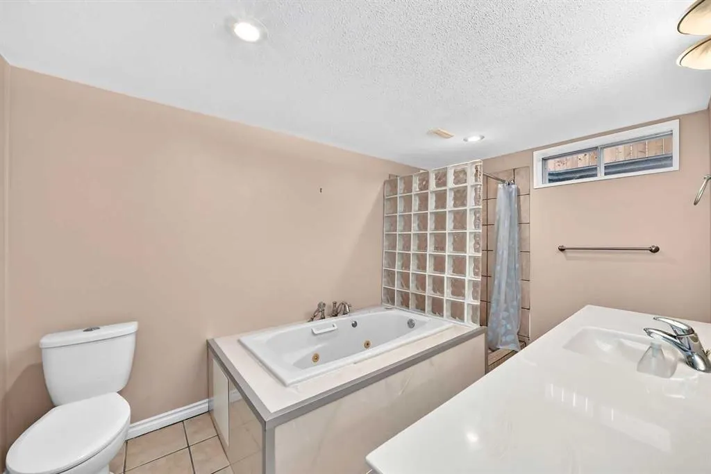 331 Brookmere Road SW