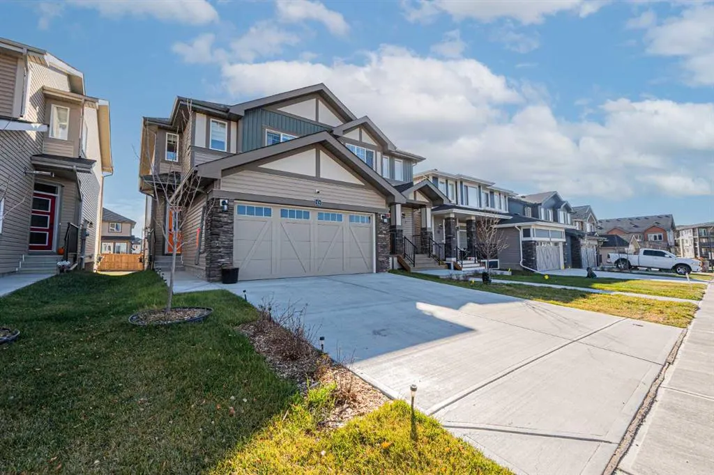 32 Clydesdale Court