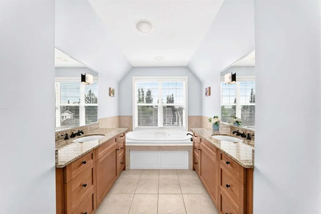 30 Versailles Gate SW