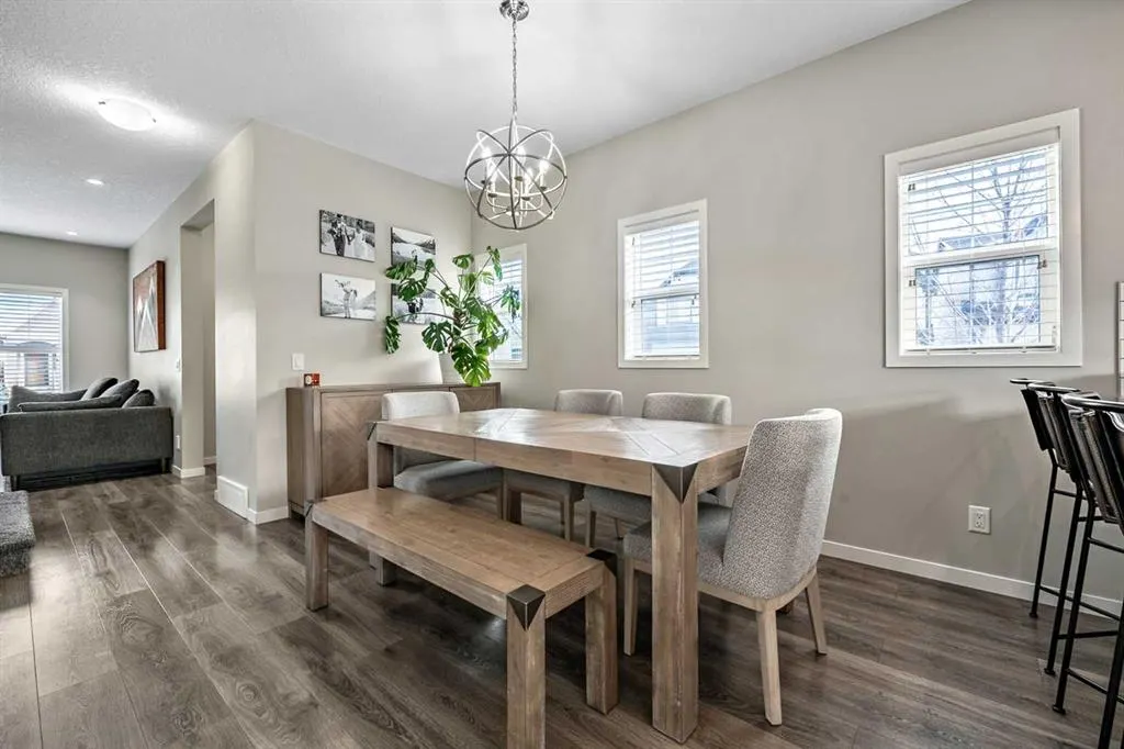 112 Masters Heights SE