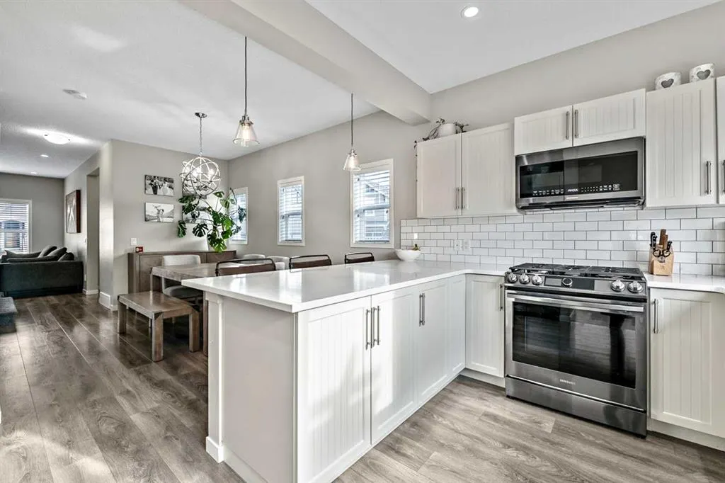 112 Masters Heights SE