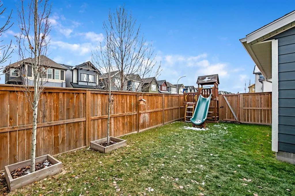 112 Masters Heights SE
