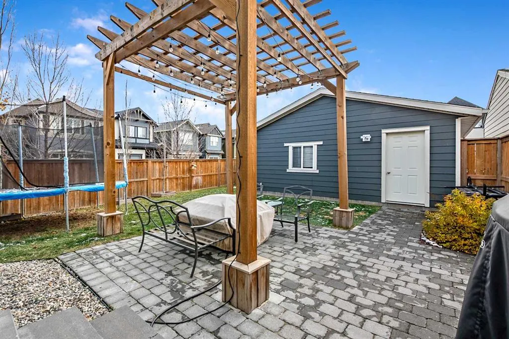 112 Masters Heights SE