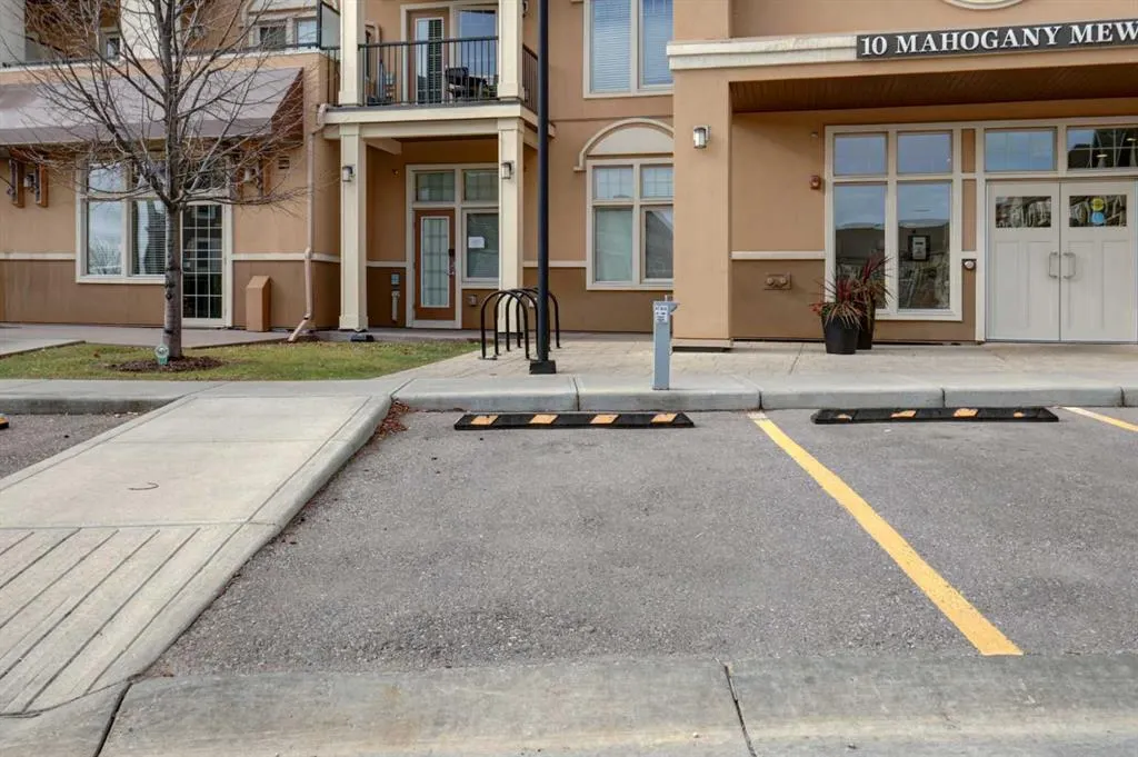 10 Mahogany Mews SE #110