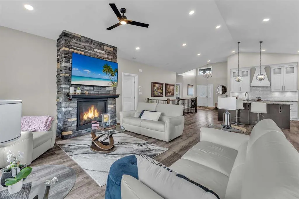 5052 Lakeshore Drive