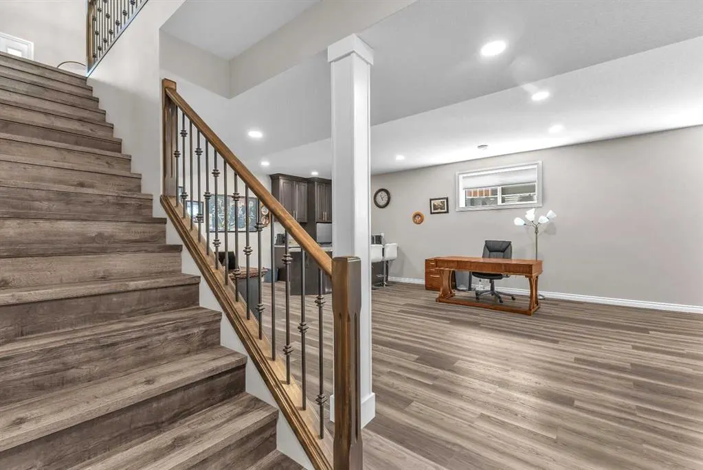 5052 Lakeshore Drive