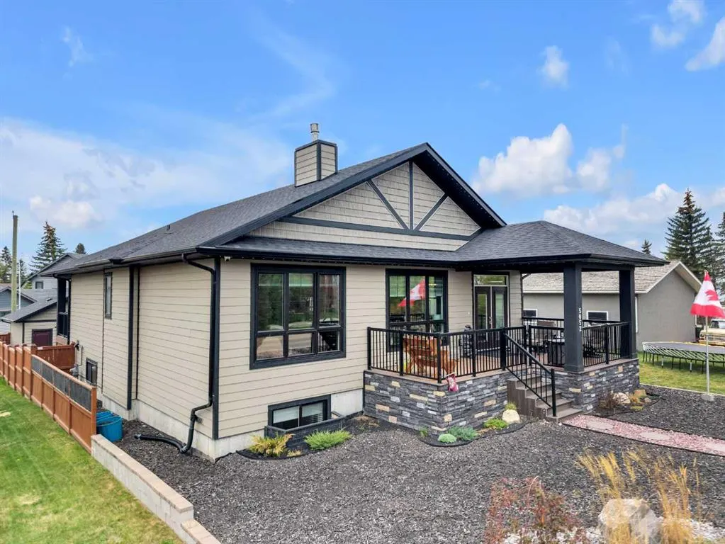 5052 Lakeshore Drive