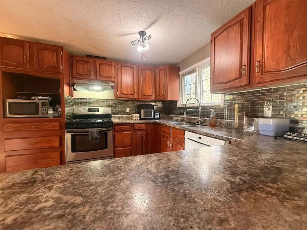 130048 TOWNSHIP ROAD 594