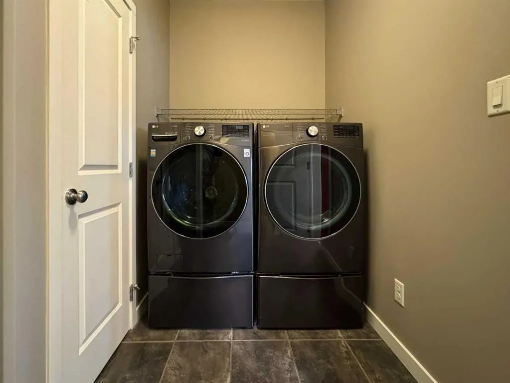 422 Lynx Terrace N
