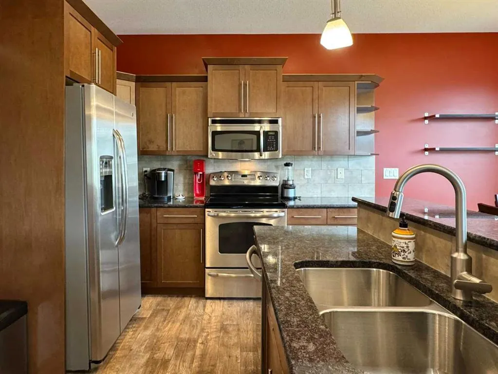 422 Lynx Terrace N